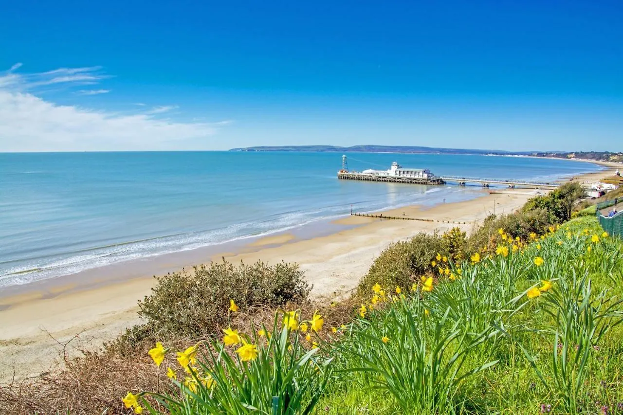 Holiday home Bournecoast: Home With Garden-Wifi-Parking-Hb7352 Bournemouth
